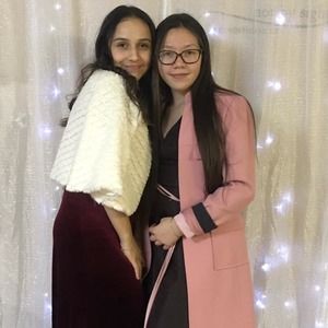 Meet your Posher, Roxana